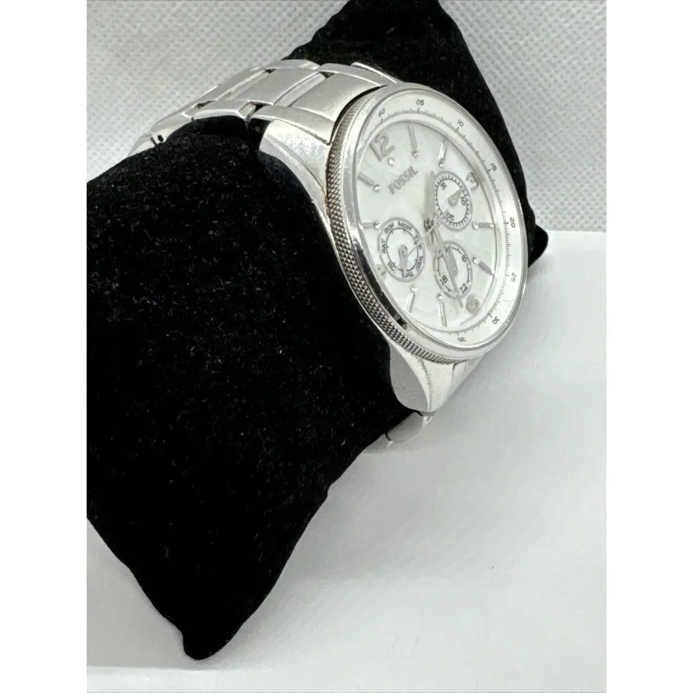 Fossil Justine BQ3102 Men Silver Stainless Steel Analog Dial Wrist Watch JNA338
